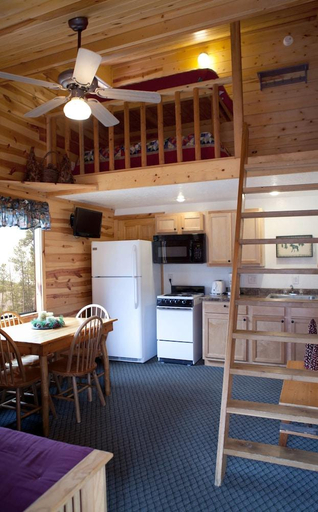 Others 5, Mountain View Lodge & Cabins, Pennington