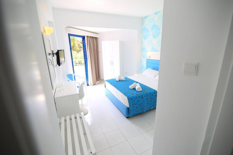 Bedroom 3, Lantiana Gardens