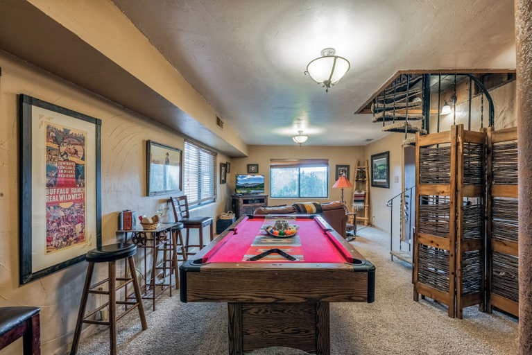 Food & Drinks 4, Neeley Mountain House by Ruidoso Vacation Rentals, Lincoln