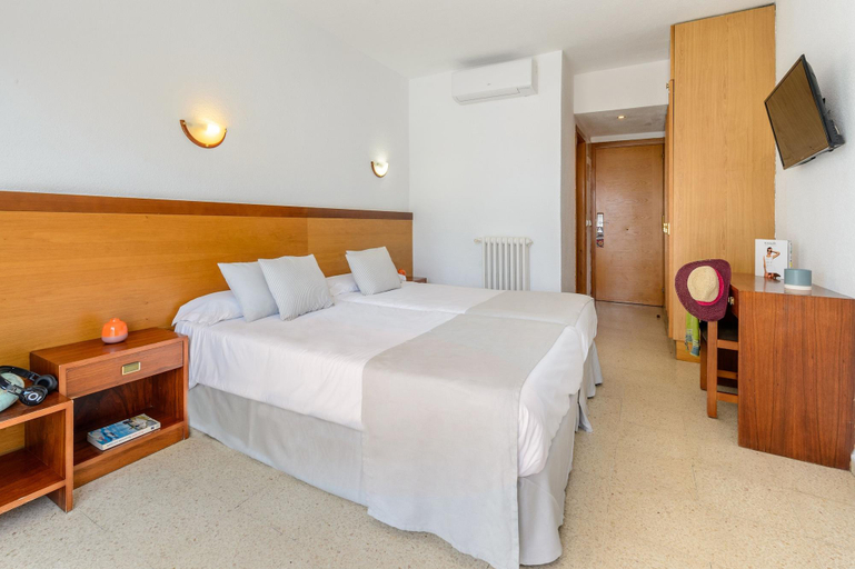 Bedroom 2, Hotel Vibra Palma Cactus, Baleares