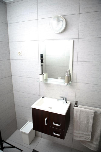 Bathroom 4, Appart Hotel Saint Georges, Hainaut