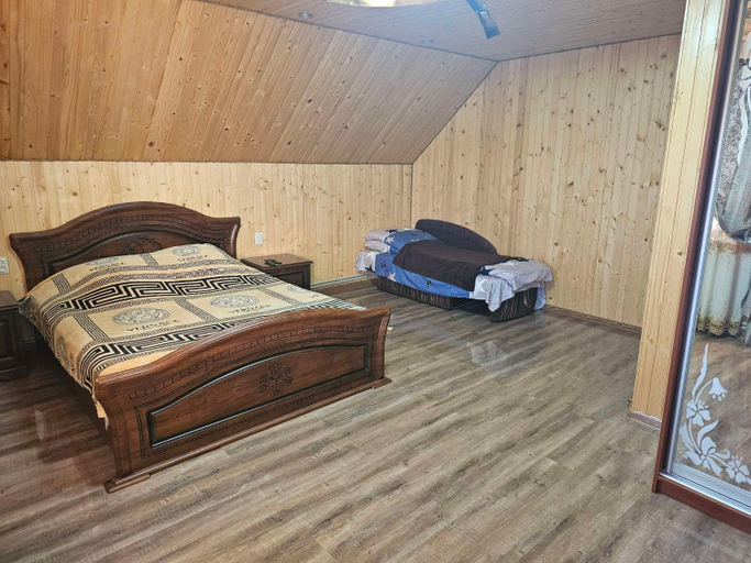 Bedroom 2, GREEN HOUSE, Skolivs'kyi