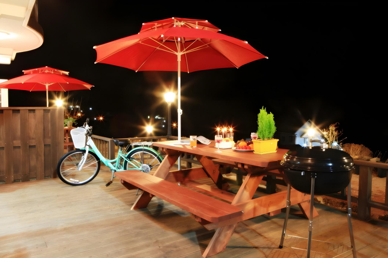 Food & Drinks, Sea under the sky, Namhae