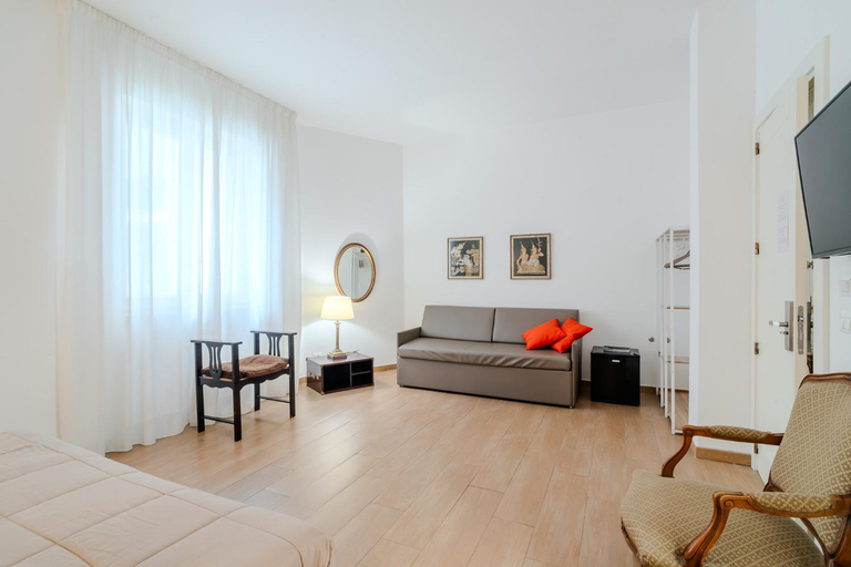 Others 3, B&B Charme, Lecce