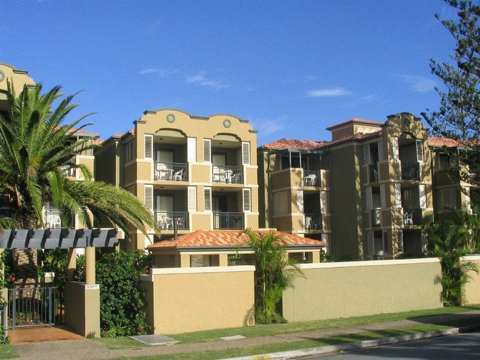 Exterior & Views 1, Beaches on Wave Street, Gold Coast