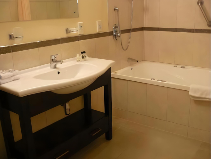 Bathroom 3, Balmoral Lodge, Queenstown-Lakes