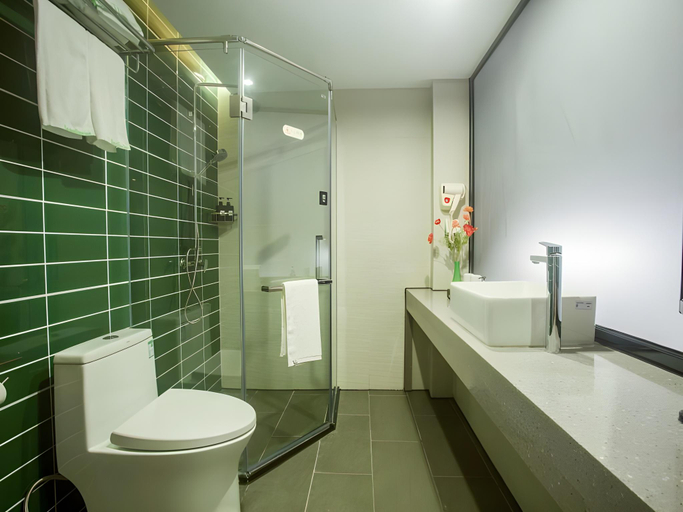 Bathroom, GreenTree Inn Express Hainan Haikou Haixiu Zhong Road, Haikou