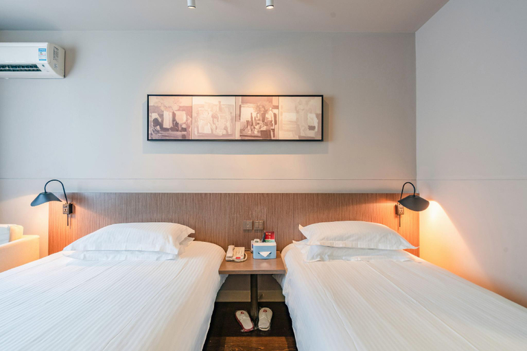 Bedroom 3, Jinjiang Inn Hangzhou Xihu Avenue Branch, Hangzhou