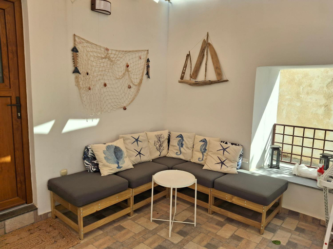 Others 3, LILIUM HOUSE PALEKASTRO, Crete