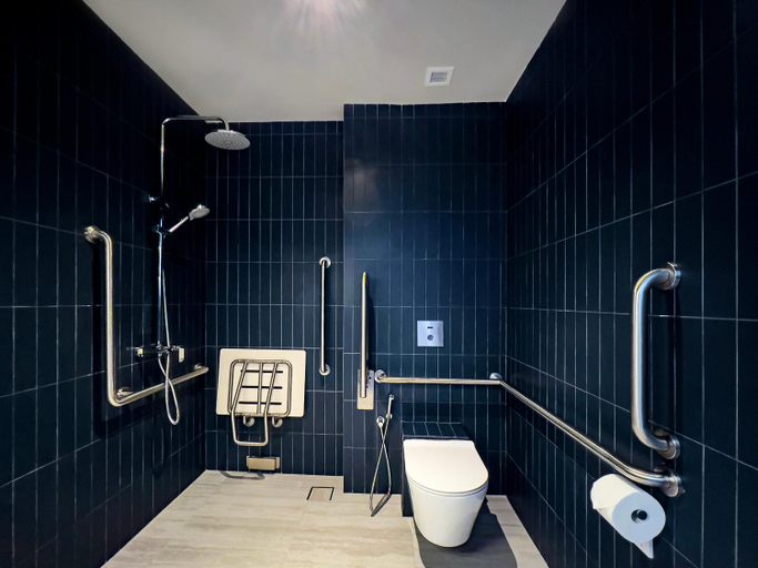 Bathroom 3, Coliwoo Hotel Kampong Glam, Singapura