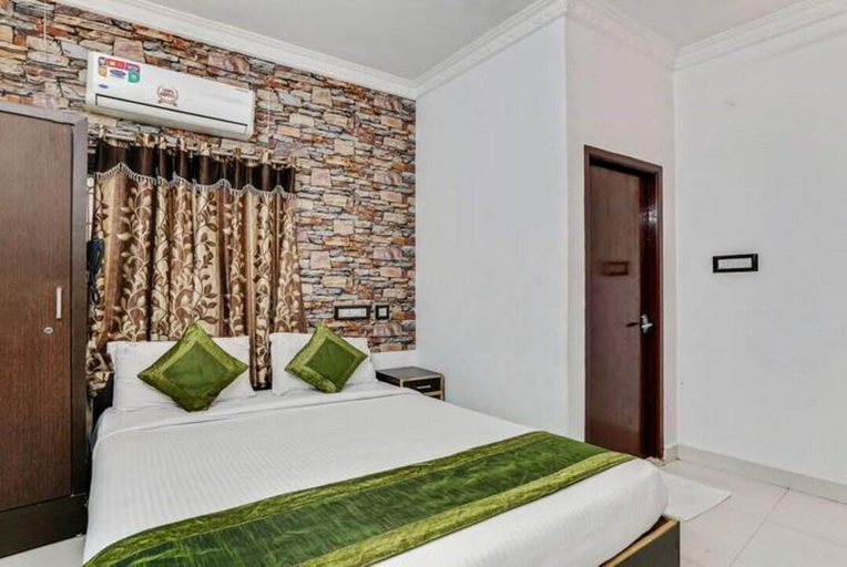Bedroom, St. Thomas Inn, Chennai