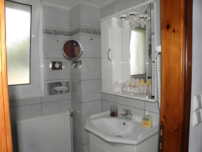 Bathroom 3, Irida Beach Resort Suites, Peloponnese