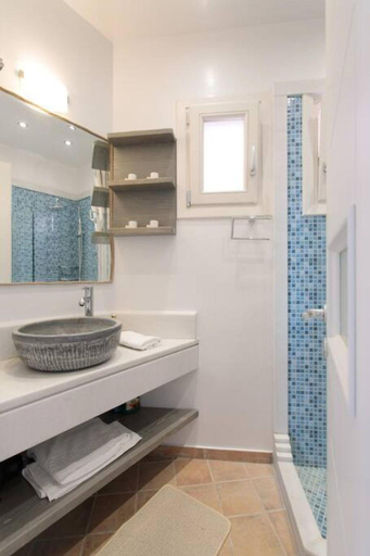 Bathroom 4, Naxos Chalkion Beautiful Detsis House with jacuzzi, South Aegean