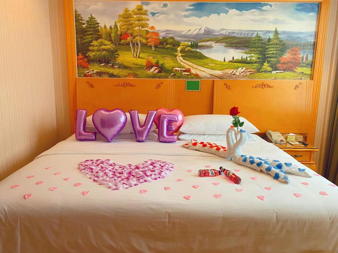 Bedroom 2, Vienna Hotel Guangxi Beiliu Passenger Station, Yulin