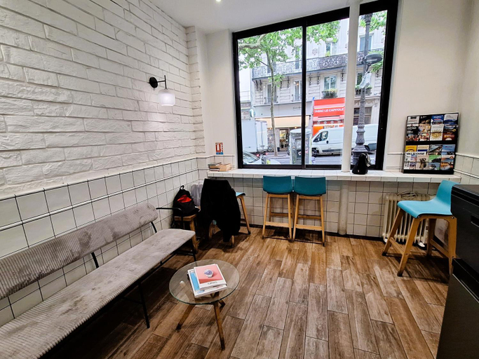 Others 4, Hipotel Paris Gambetta Republique, Paris