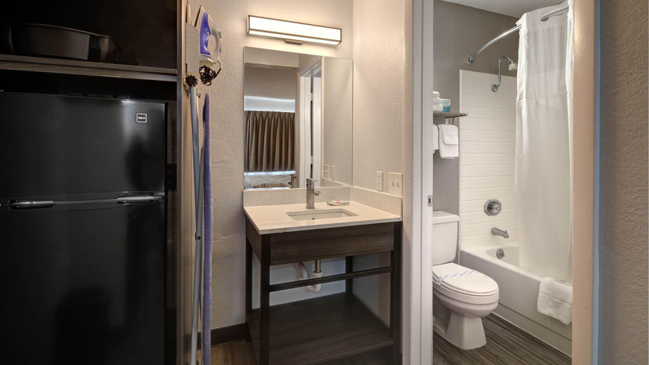 Bathroom 5, Studio 6 Grand Junction, CO, Mesa