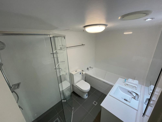 Bathroom 4, The Crest Apartments, Gold Coast