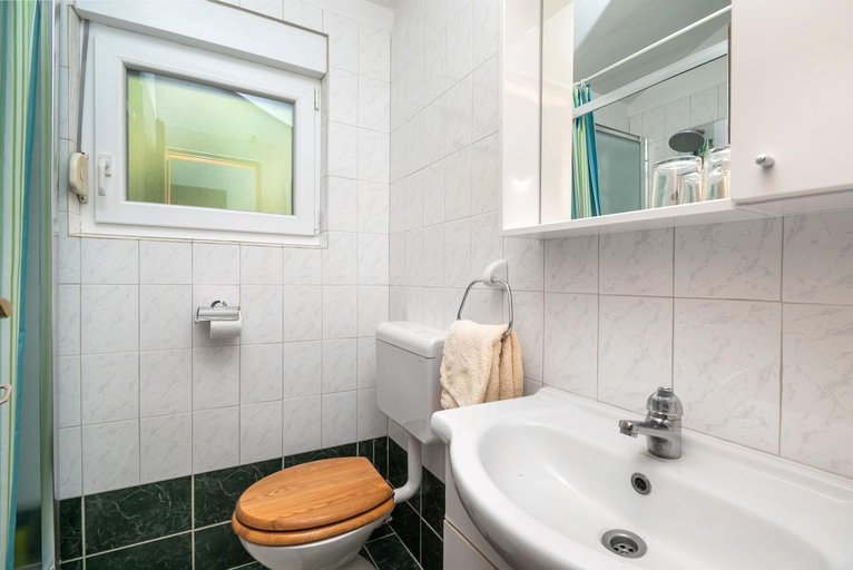 Bathroom 3, Apartments Branko, Tisno