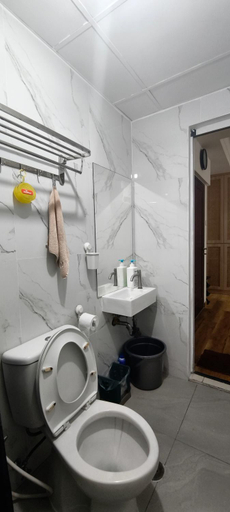 Bathroom 3, Classy! 2BR Medit2 West Jakarta, West Jakarta