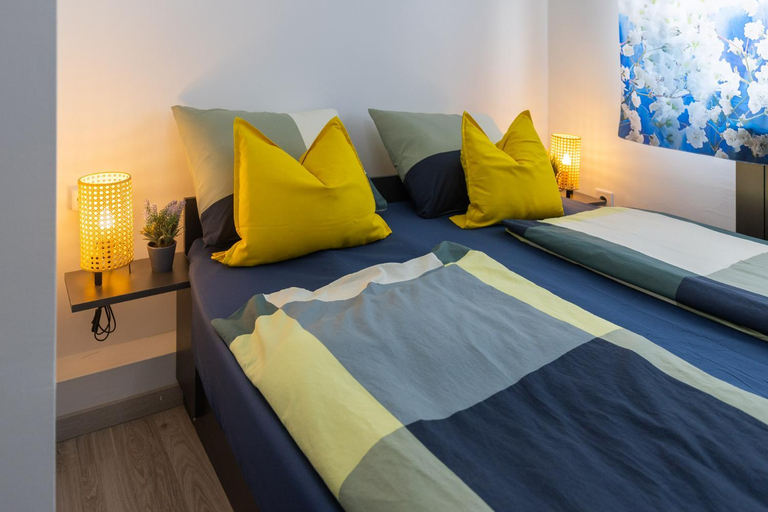 Bedroom 4, Mariposa Apartments, Budapesti