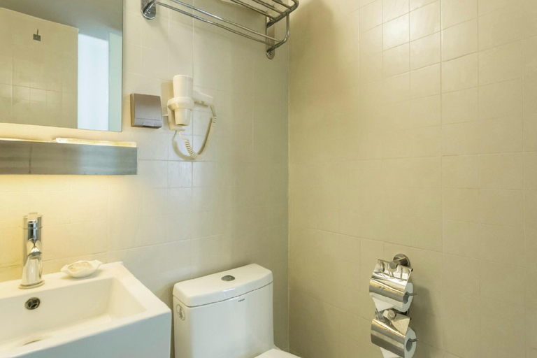 Bathroom 3, Jinjiang Inn Select Jining Jizhou Shangcheng South Huoju Road, Jining