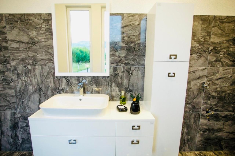 Bathroom 3, Villa Una Dalia Bihac, Una-Sana