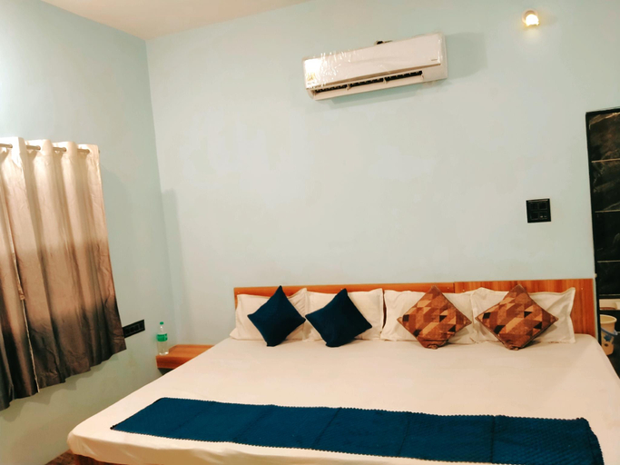 Bedroom 3, Shreeram guest house, Ujjain