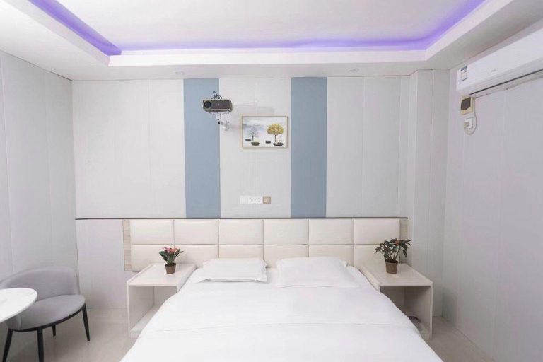 Bedroom 4, Lan Tian Hotel, Yongzhou