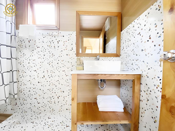 Bathroom 5, Rung La Kim Resort, Đà Lạt
