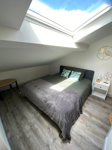 Bedroom 2, L'Emile Zola, Aisne