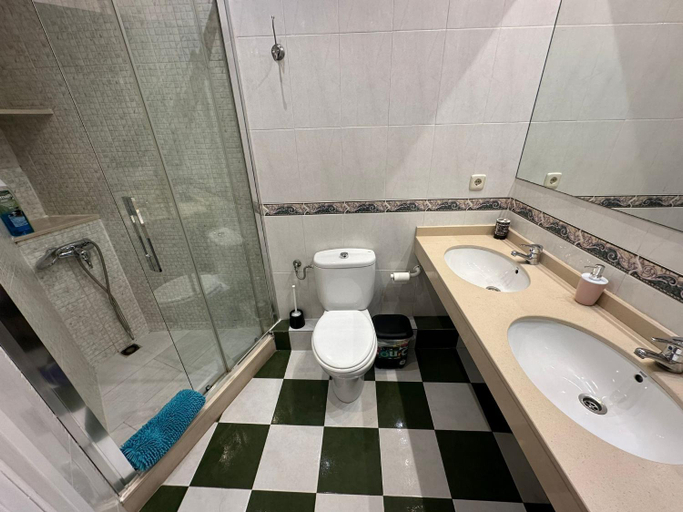 Bathroom 4, Rooms Tetuan, Barcelona