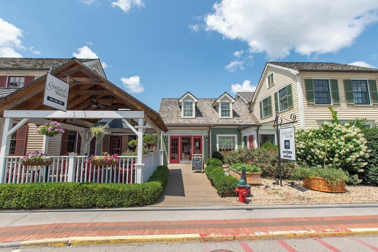 Exterior & Views 2, Howard's Creek Inn, Greenbrier