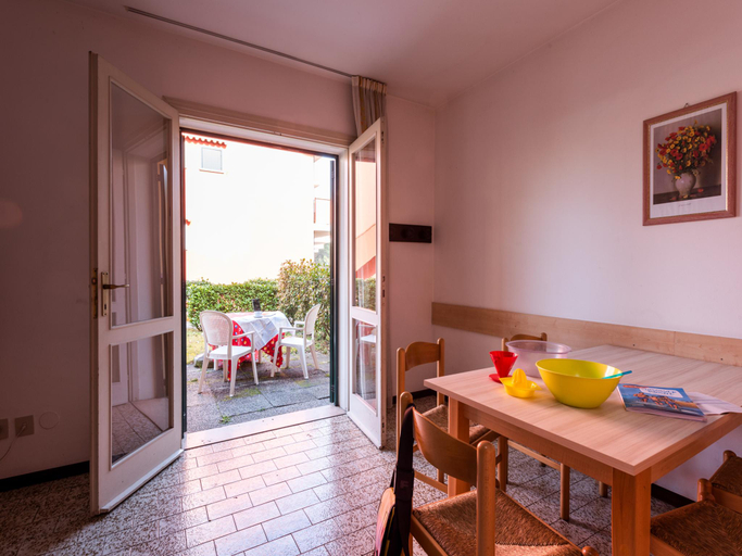 Garden 4, Townhouse with garden and pool in Bibione, Venezia