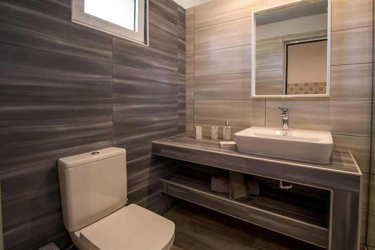 Bathroom 3, Casa Stavris, South Aegean