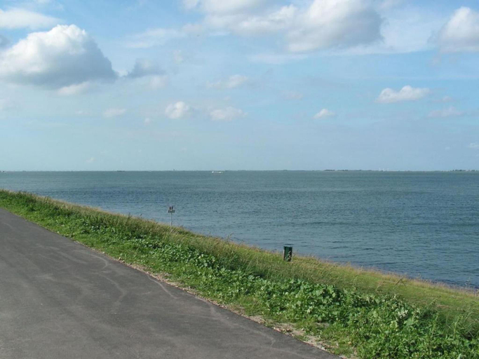 4, Chalet in Zeeland with Private Jetty, Kapelle