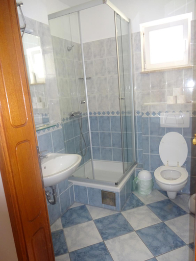 Bathroom 2, Villa Luka, Brela