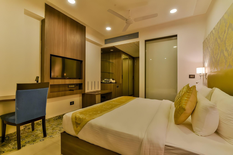 Bedroom, Ramatan Resorts, North Goa