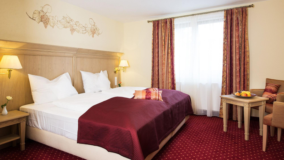 Bedroom 2, Hotel & Restaurant Rebstock, Baden-Baden