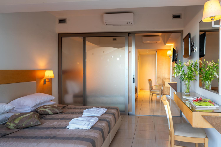 Bedroom 3, Grand Hotel Holiday Resort, Crete