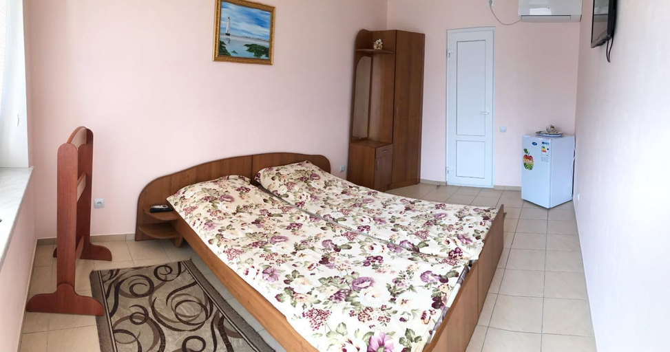 Others 2, Mini-hotel Zefir, Bilhorod-Dnistrovs'kyi