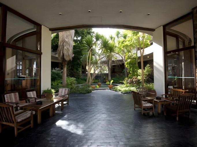 Public Area 4, Hwange Safari Lodge, Hwange