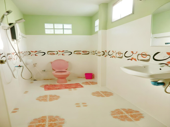 Bathroom 2, Khobjaina Homestay Soi 4, Chiang Khan