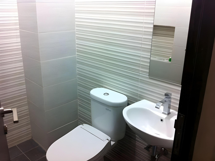 Bathroom 5, J Residence, Bandung