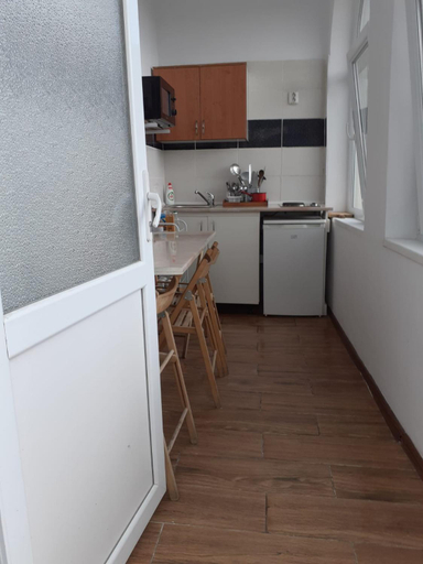 Others 5, Casuta cu Izvor, Calimanesti