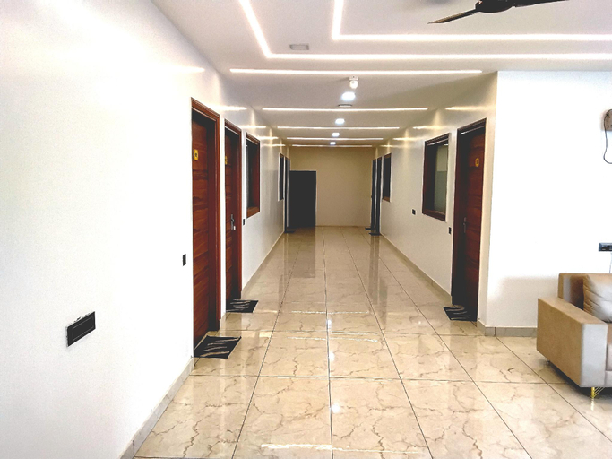 Lobby 3, Hotel Sky Heights, Sonipat