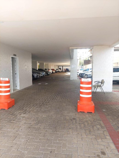 Others 5, Mandai Flat, Cabo Frio