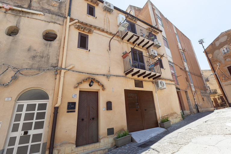 Others 5, Aura Rooms, Agrigento