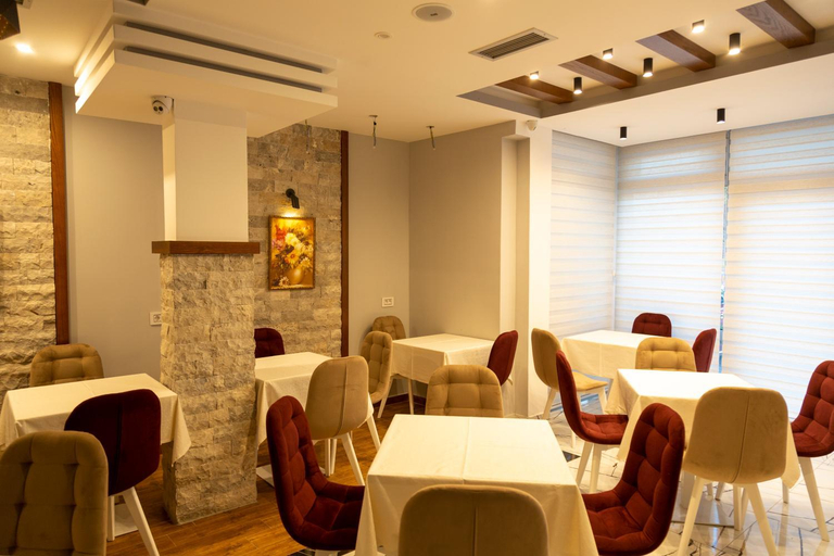 Food & Drinks 5, Apartments Fati