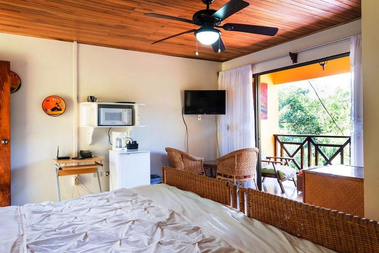 Bedroom 2, La Terraza Guest House B&B, Grecia