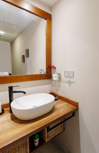 Bathroom 2, Viktory Apartments, Valladolid